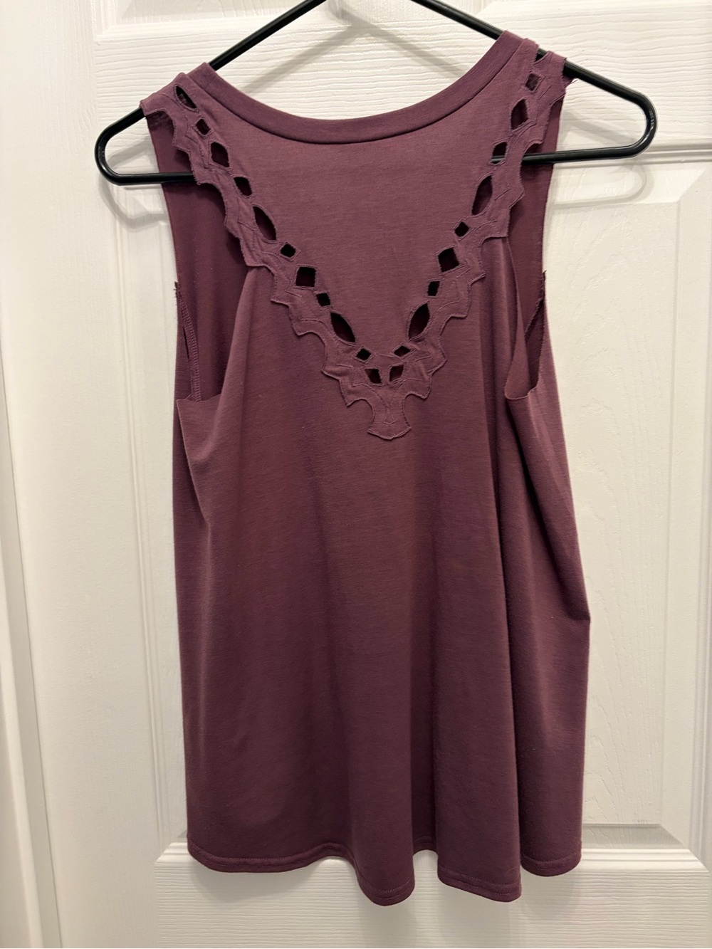 Sleeveless Cutout Yoke Tank Top - Plum